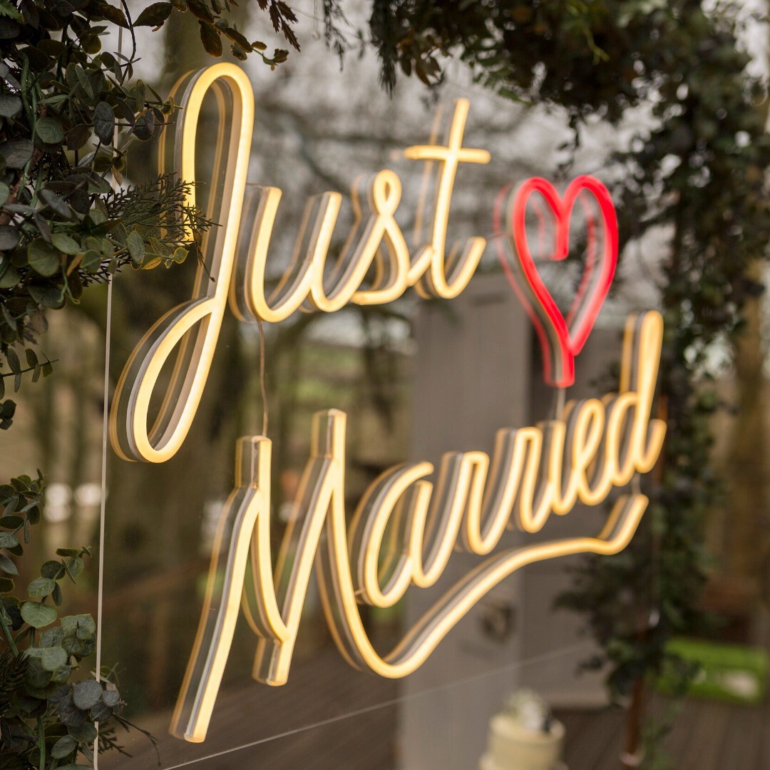 Just Married Wedding Neon Sign image 0